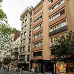 Sevim Nisantasi Rumeli * Istanbul
