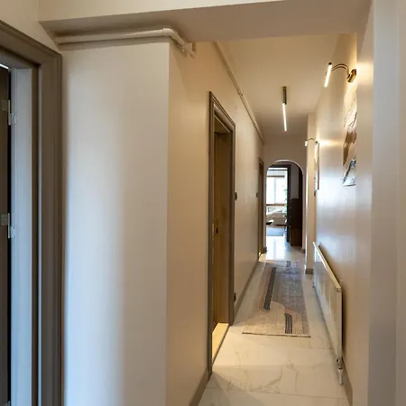 Sevim Nisantasi Rumeli * Istanbul