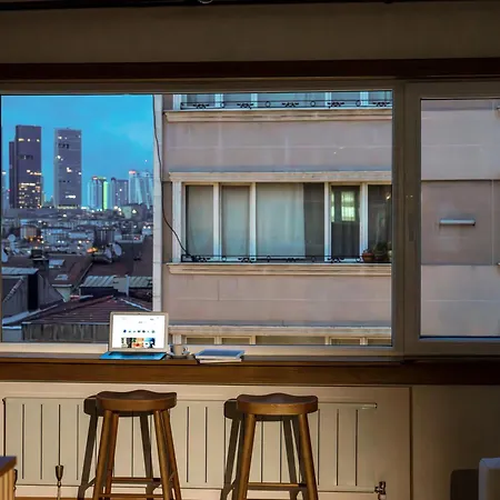 Sevim Nisantasi Rumeli * Istanbul