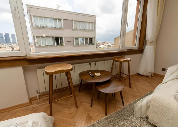 Sevim Nisantasi Rumeli